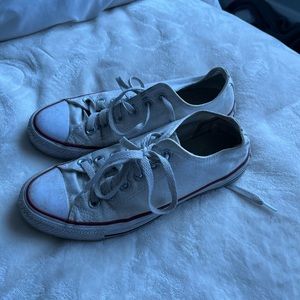 White low top converse